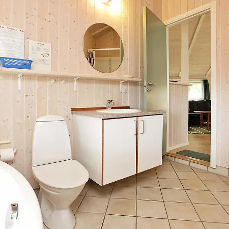 Three-bedroom Holiday In 1 Feriehus *